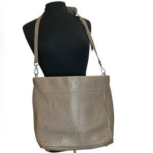 Fendi Pebble Grain Leather Tote Bag in Cream